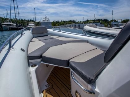 G750-5-of-6 Golden Line-G750