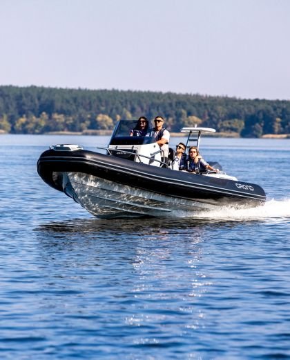 G750_1-4-of-7 Golden Line-G750
