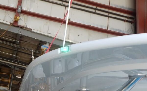Inset Navigation Light (Port/Starboard/Stern) -Contour Inset Mount